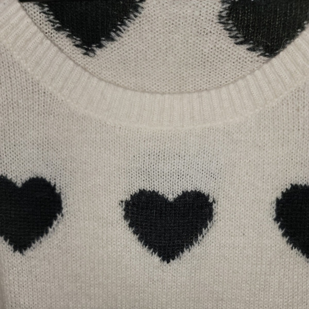 Sweater - Picture 2 of 6
